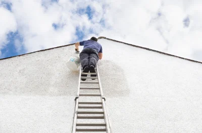 Peinture extérieure à Saint-Nazaire-de-Ladarez — façades et ravalement